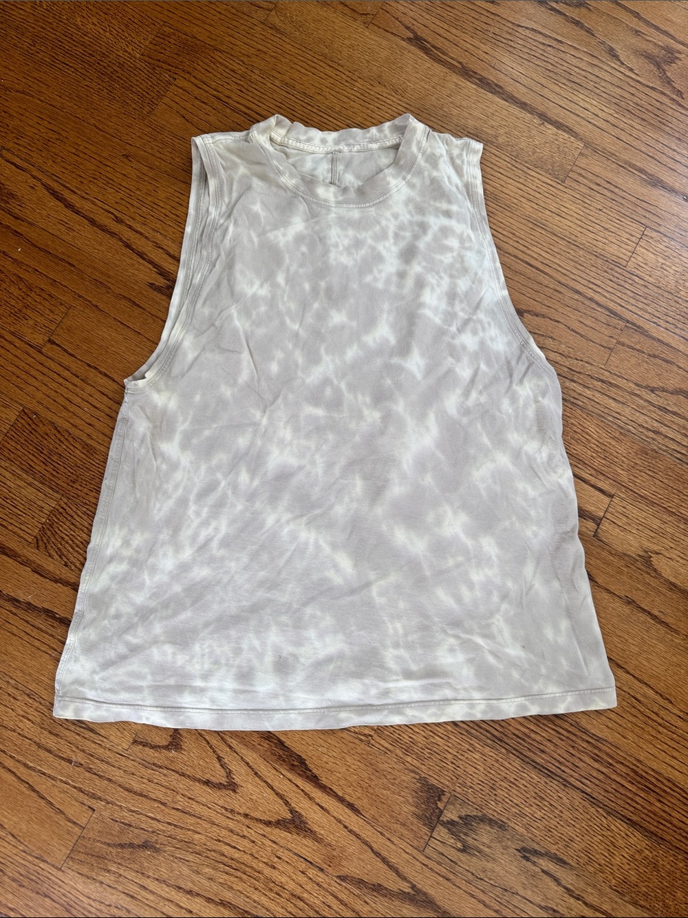 Lululemon All Yours Tank Top Sleeveless cream color tie dye pattern.